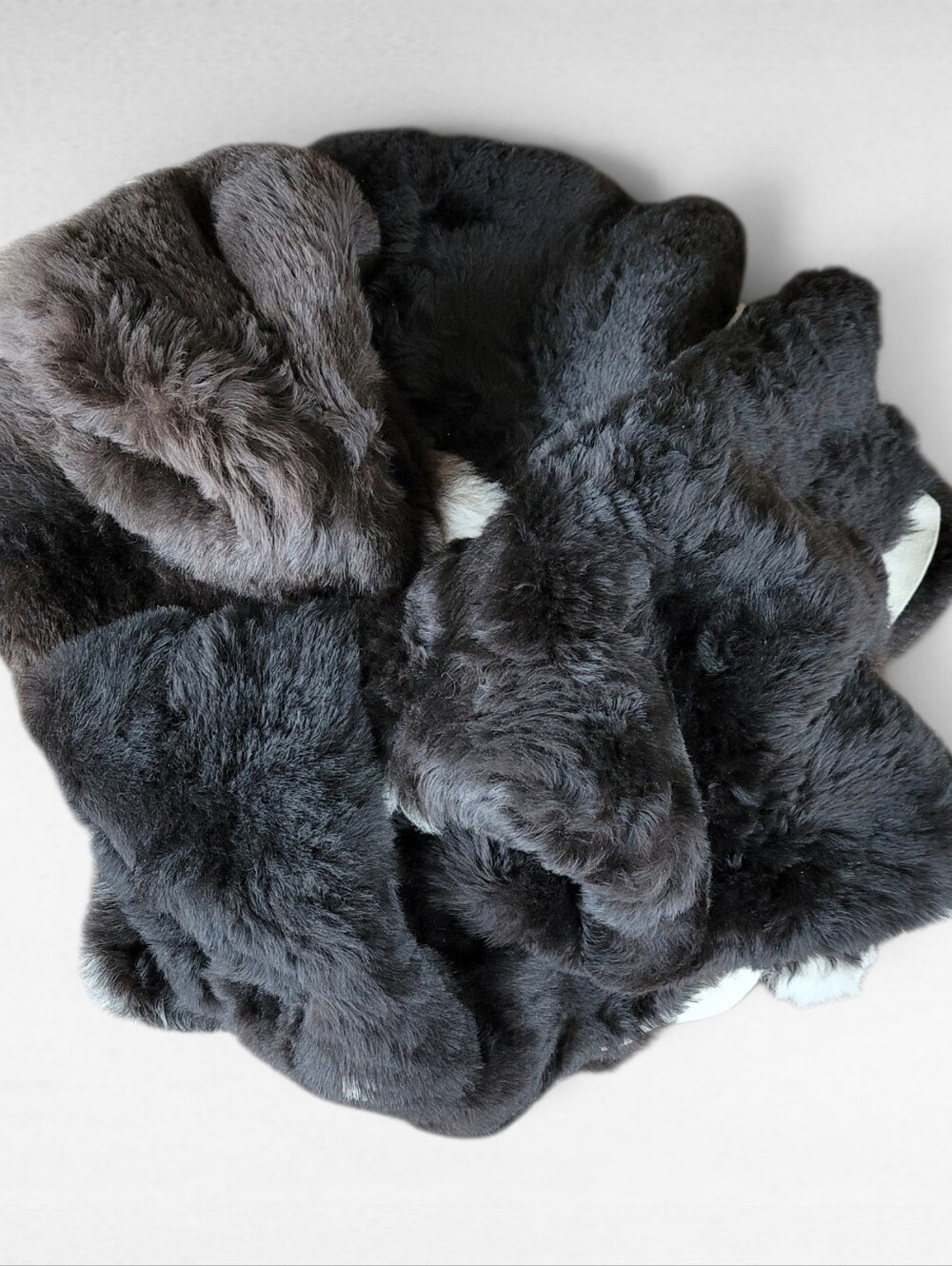Blacky Brown Icelandic Lambskin Rug Shorn Wool - Picture 5 of 8